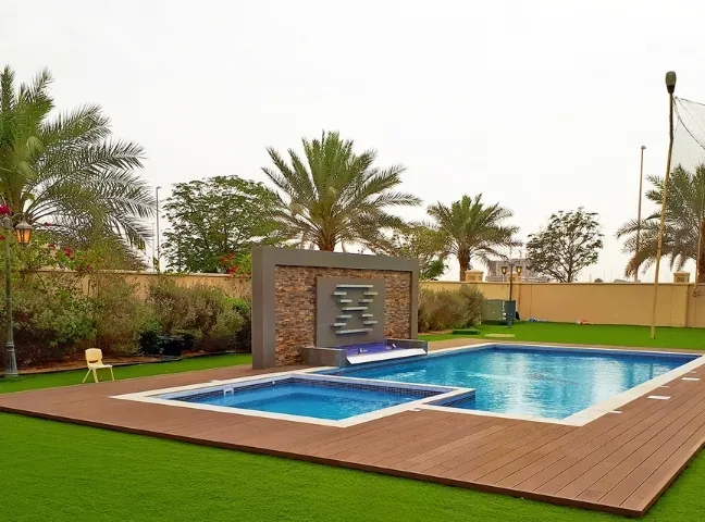 Villa swimming pool